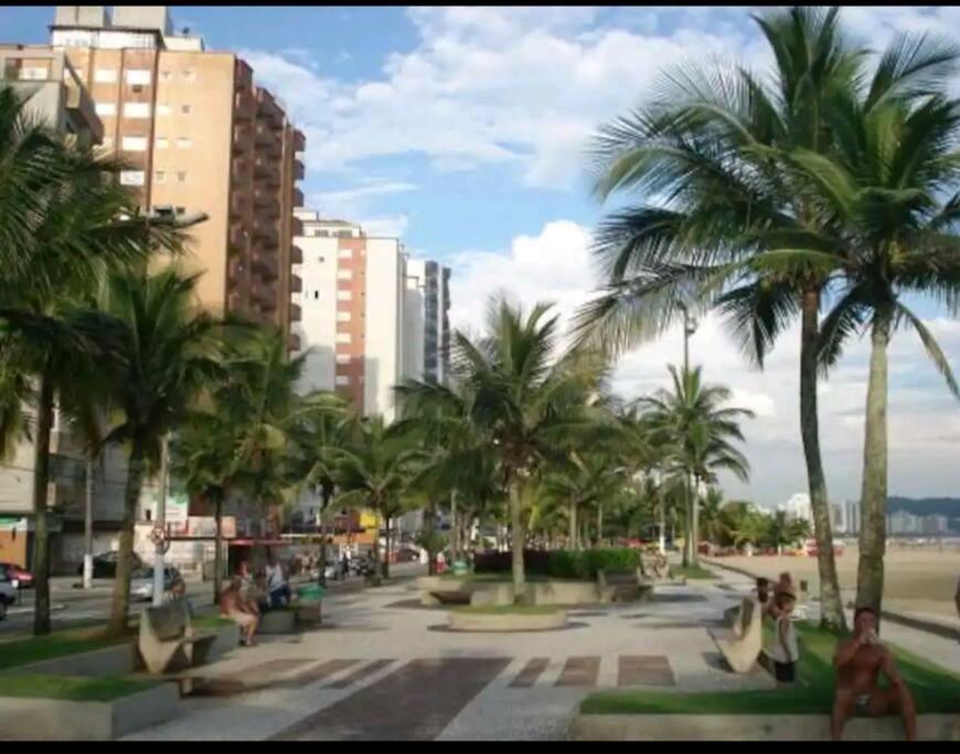 Apartamento 2 Dormitorios E Sacada Gourmet Frente Ao Mar Praia Grande  Exteriör bild